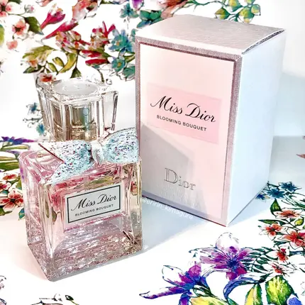 香水の使用期限ってあるの?劣化状況のチェック方法・期限切れ香水の使い道も解説