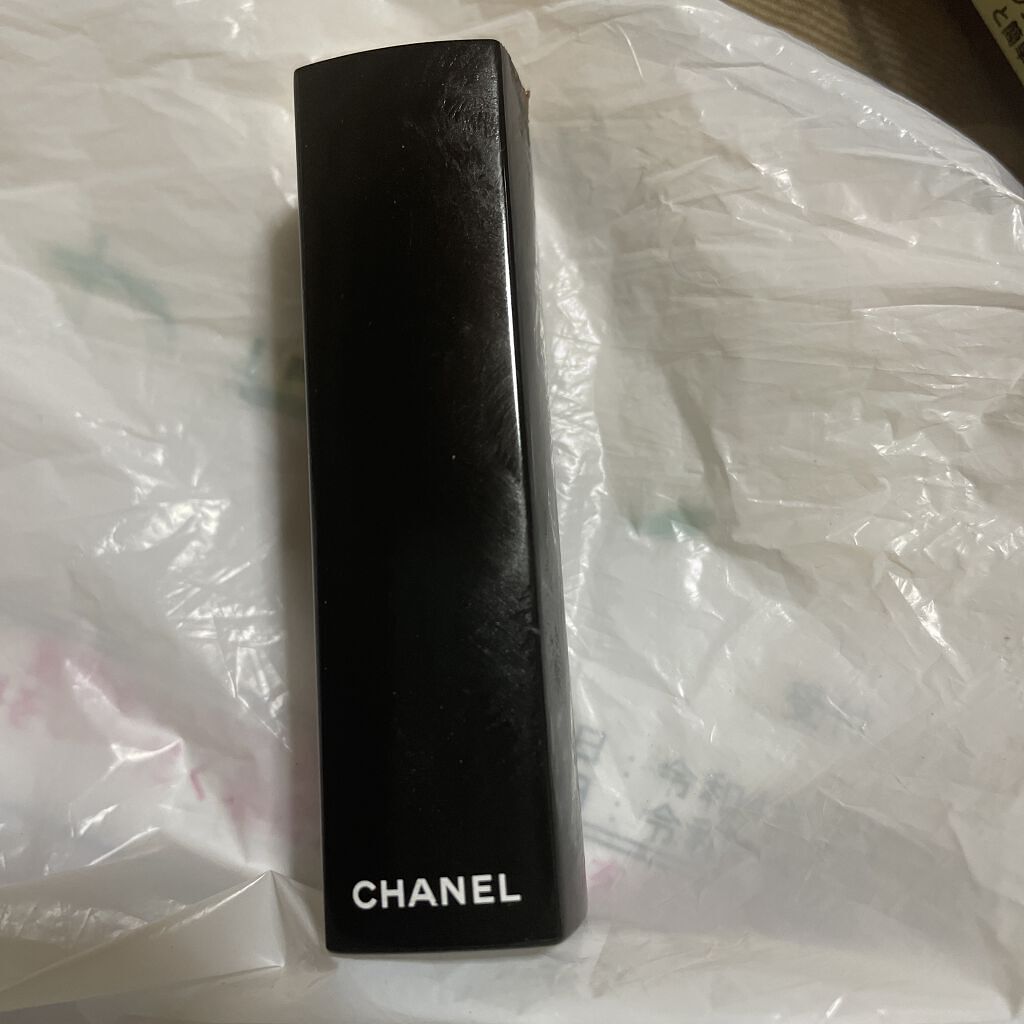 ルージュ アリュール ヴェルヴェット 61 ラ スクレット/CHANEL/口紅を使ったクチコミ（1枚目）