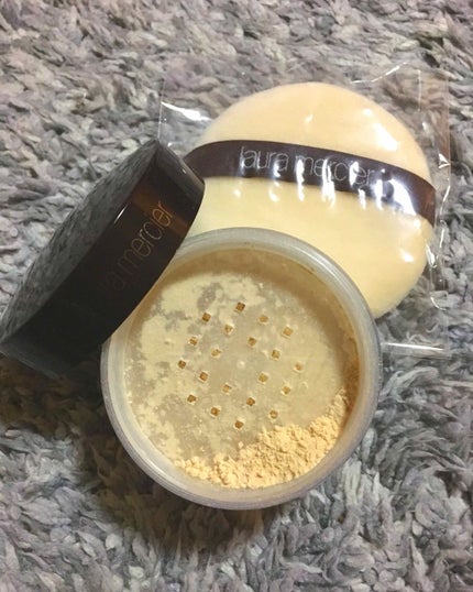 シークレット ブライトニング パウダー/ローラ メルシエ/ルースパウダーを使ったクチコミ(2枚目)