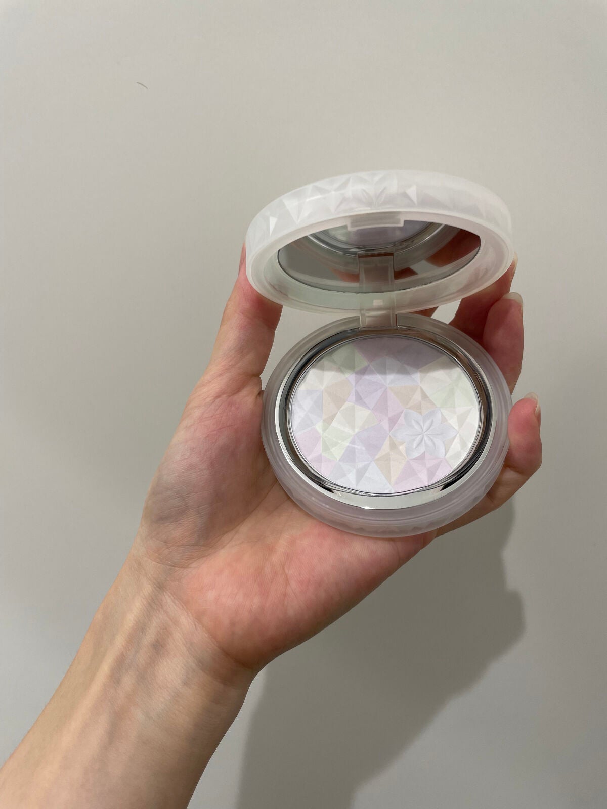 AQ オーラ リフレクター/DECORTÉ/プレストパウダーを使ったクチコミ(2枚目)