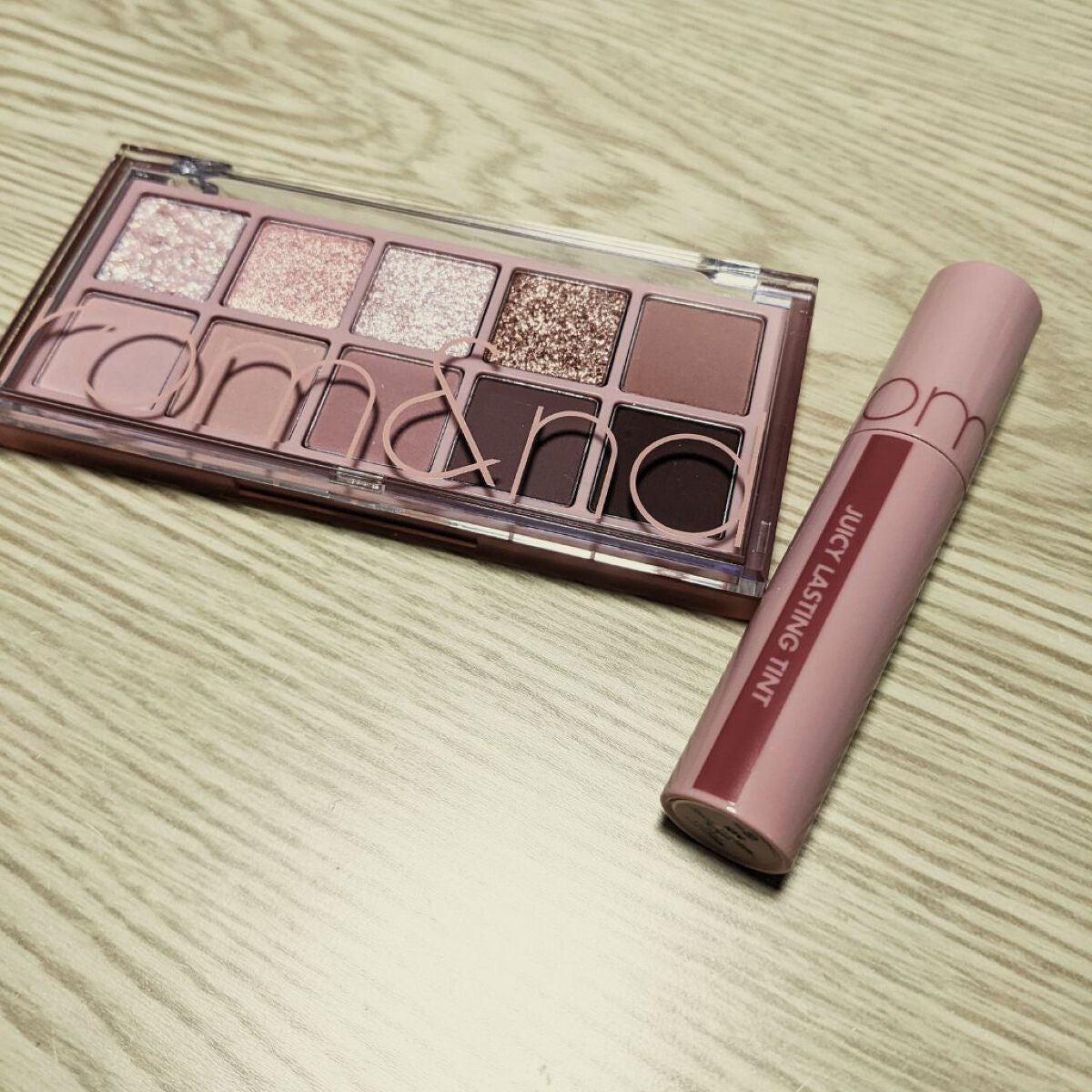 ジューシーラスティングティント/rom&nd/リップティントを使ったクチコミ(1枚目)