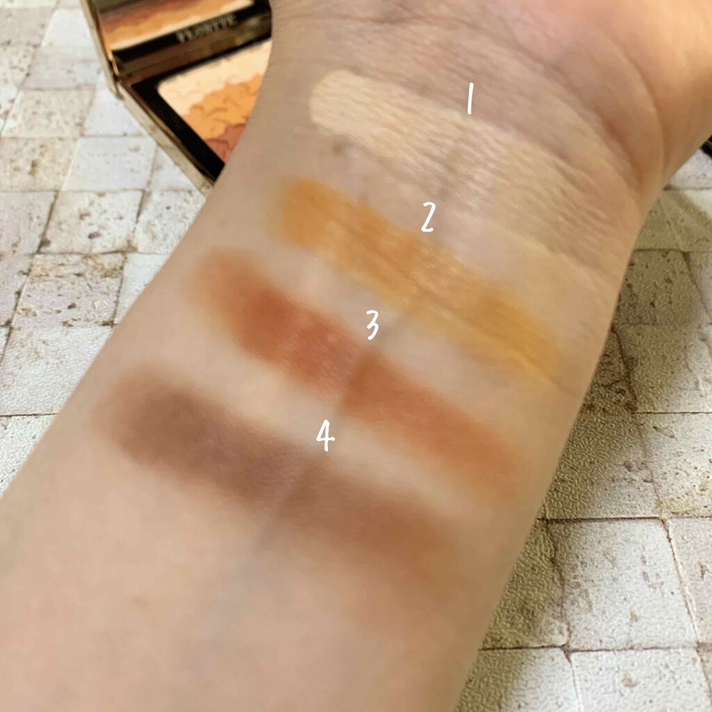 フロレット 星に願いシリーズ ブラッシュコンパクト/FLORTTE/単色アイシャドウを使ったクチコミ(3枚目)