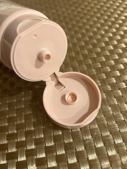 モイストボディクリーム/WHOMEE/ボディクリームを使ったクチコミ(5枚目)