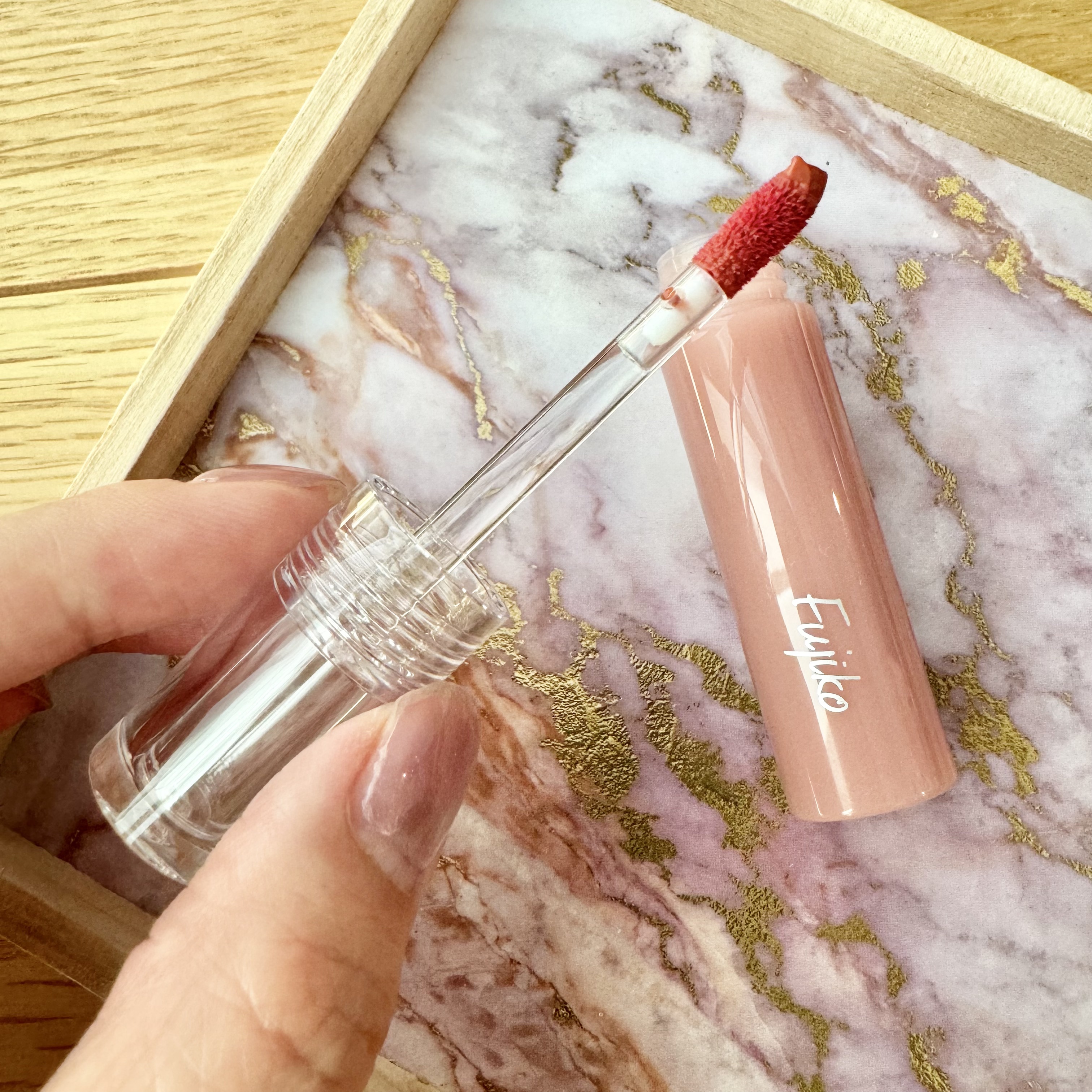 ニュアンスラップティント 02 珊瑚ローズ/Fujiko/リップティントを使ったクチコミ（3枚目）