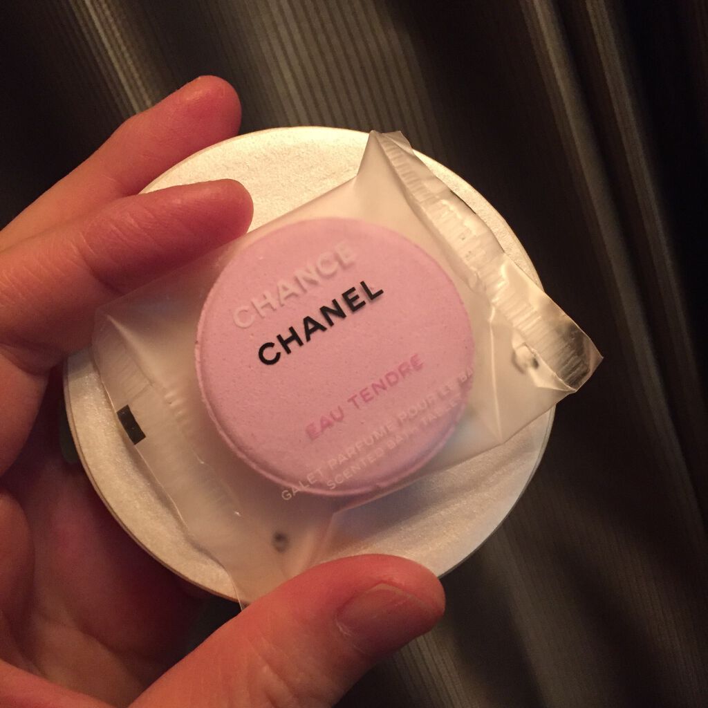 チャンス オー タンドゥル バス タブレット/CHANEL/保湿系入浴剤を使ったクチコミ（3枚目）