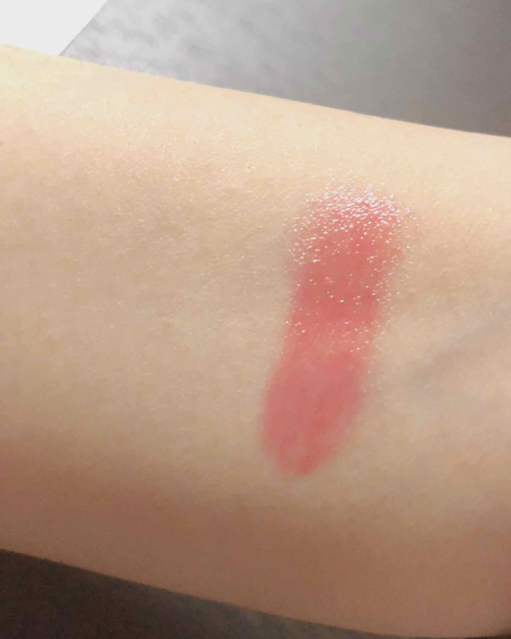 ラスティンググロスリップ/CEZANNE/口紅を使ったクチコミ（2枚目）