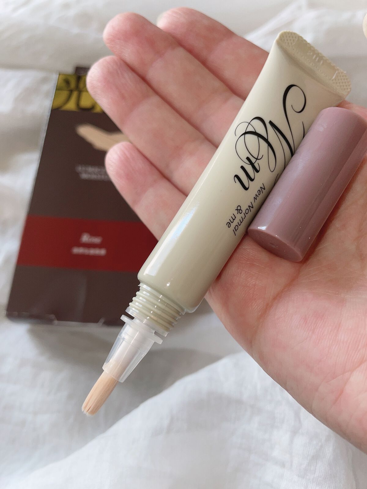 ルミシーラーモイスチャー/N&m/クリームコンシーラーを使ったクチコミ(4枚目)