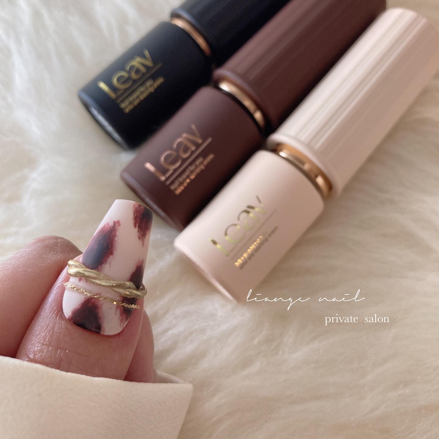 #リアブジェルネイル,#リップスティックジェルネイル,#ジェルネイル,#ネイル,#秋ネイル,#大人ニュアンスネイル,#ニュアンスネイル,#アニマルネイル,#リングネイルのネイルデザイン