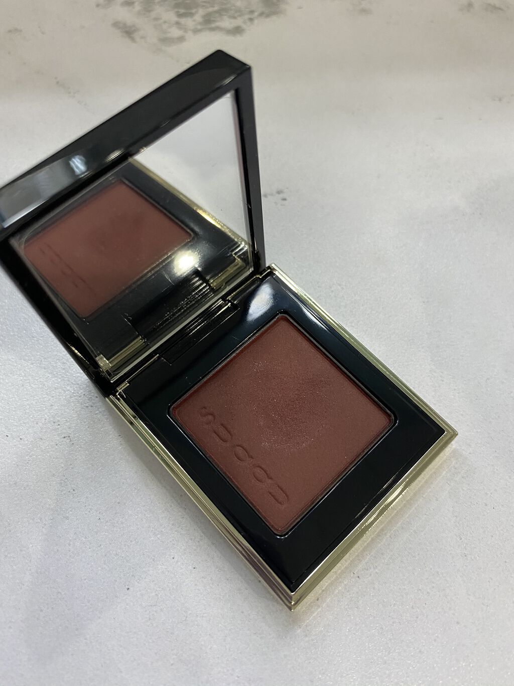 トーン タッチ アイズ 17 美蘇芳 -BISUOU/SUQQU/単色アイシャドウを使ったクチコミ（1枚目）