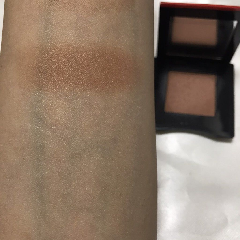 ポップ パウダージェル アイシャドウ 04 Sube-Sube Beige/SHISEIDO/単色アイシャドウを使ったクチコミ（2枚目）