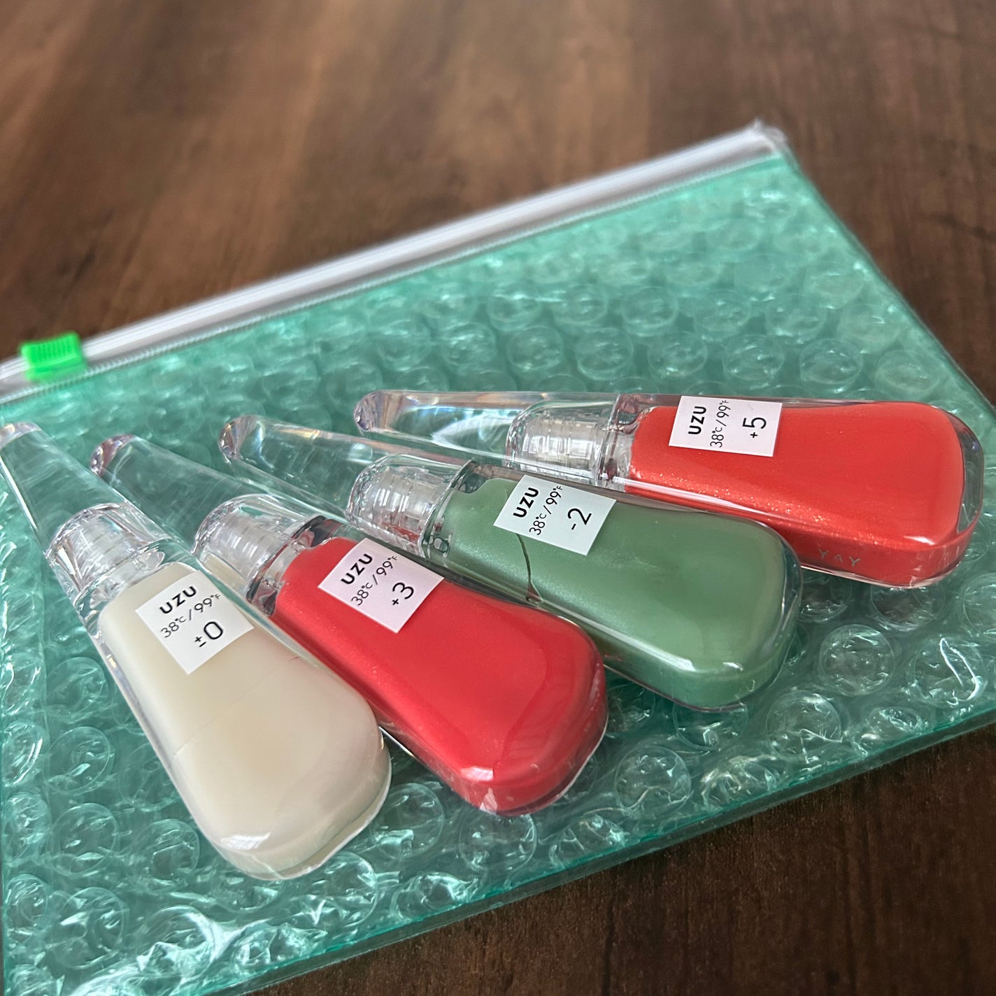 UZU HAPPY BAG/UZU BY FLOWFUSHI/メイクアップキットを使ったクチコミ(2枚目)