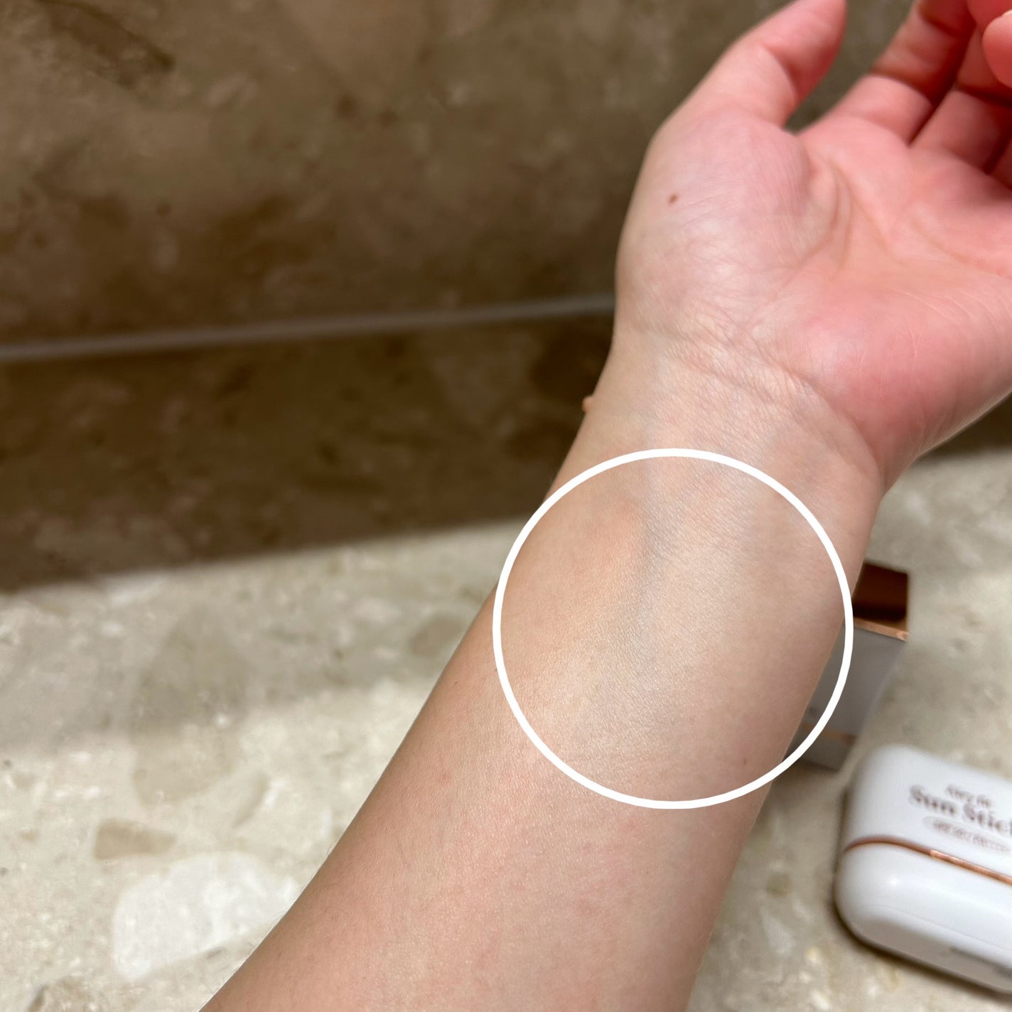 エアリーフィットサンスティック/KAHI/日焼け止めスティックを使ったクチコミ(4枚目)