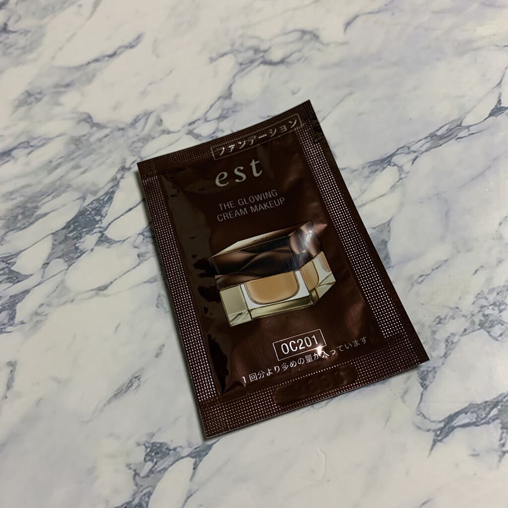 est ザ グローイング クリームメークアップのクチコミ「乾燥が気になるのでクリームファンデーションも気になっています。夏だけどやっぱり乾燥するんだよな.....」（1枚目）
