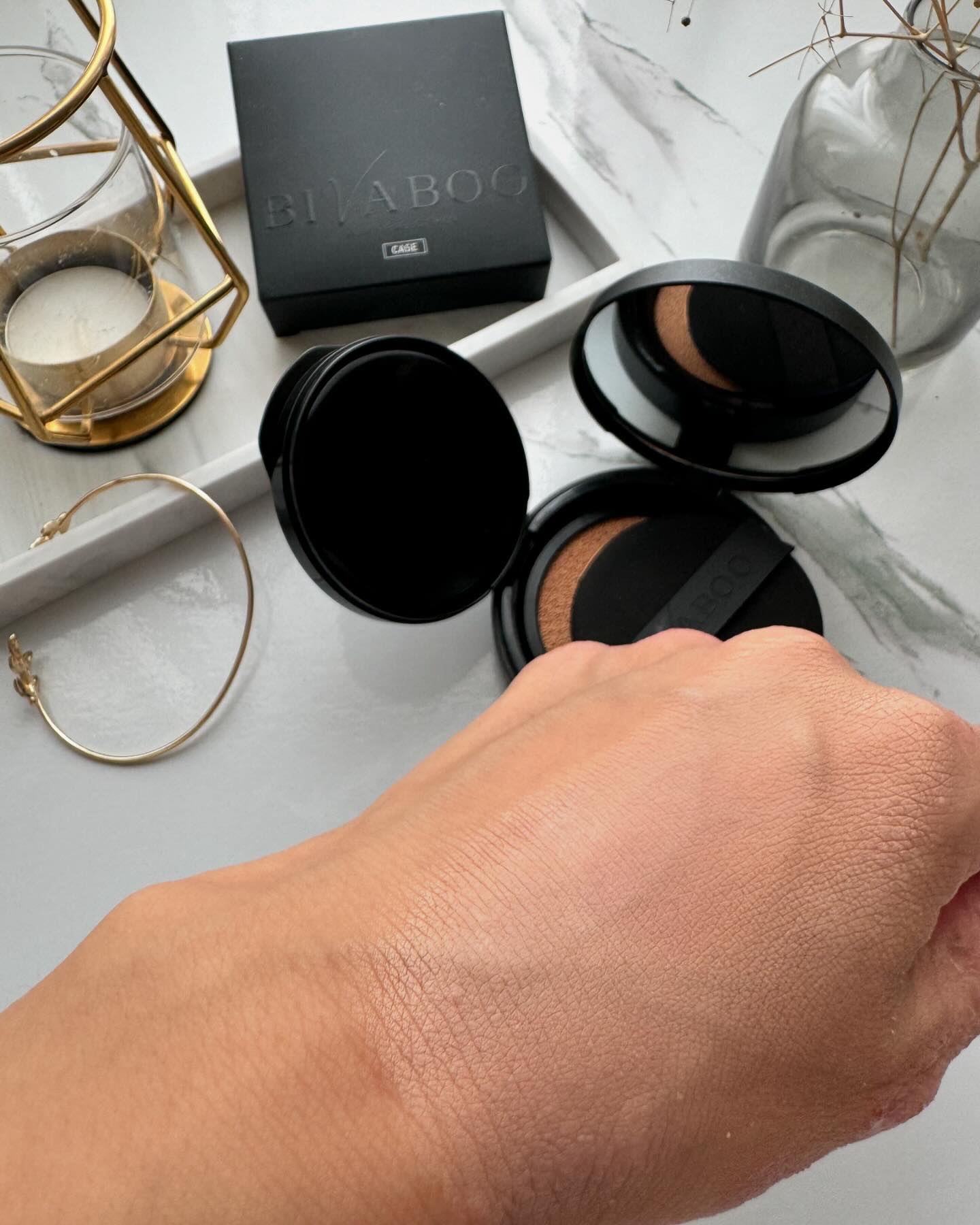 ベルベットジュエルクッション/BIVABOO/クッションファンデーションを使ったクチコミ（3枚目）