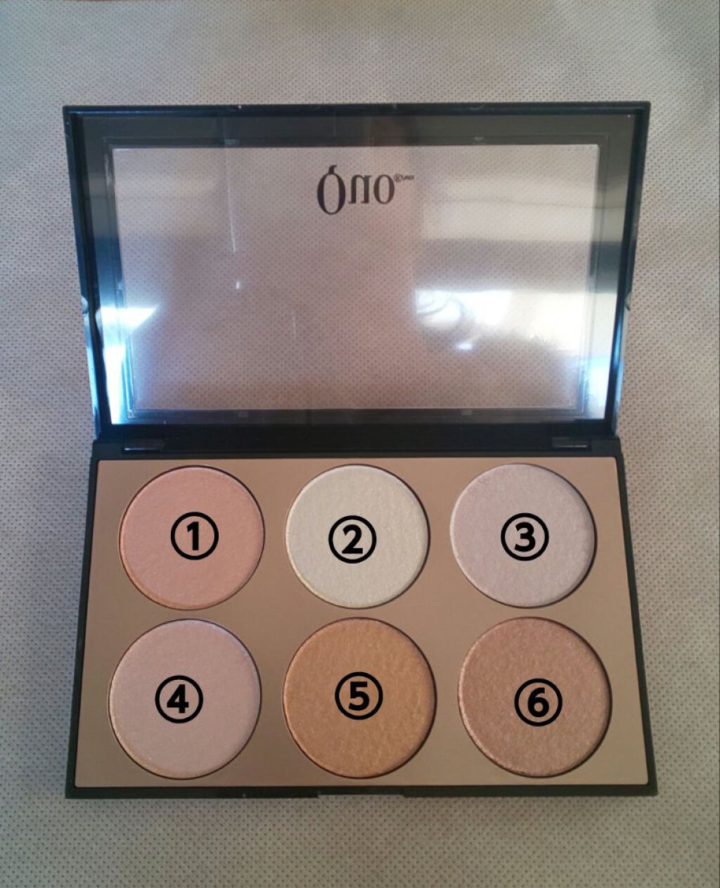 29secrets Quo HIGHLIGHT＆GLOW PALETTE