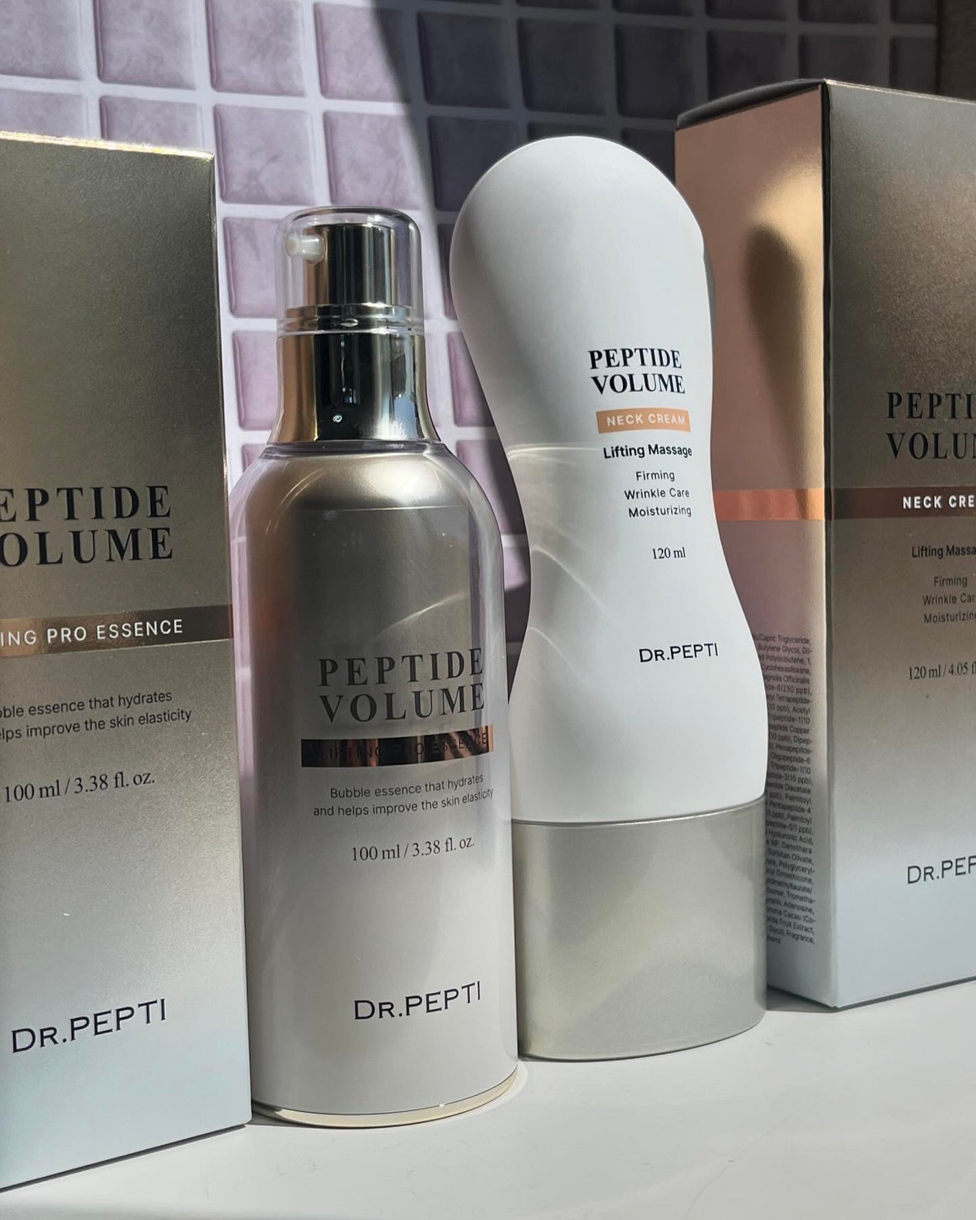 シャンティ on LIPS 「実力派スキンケア/ペプチドで持ち肌へ/------------..」(1枚目)