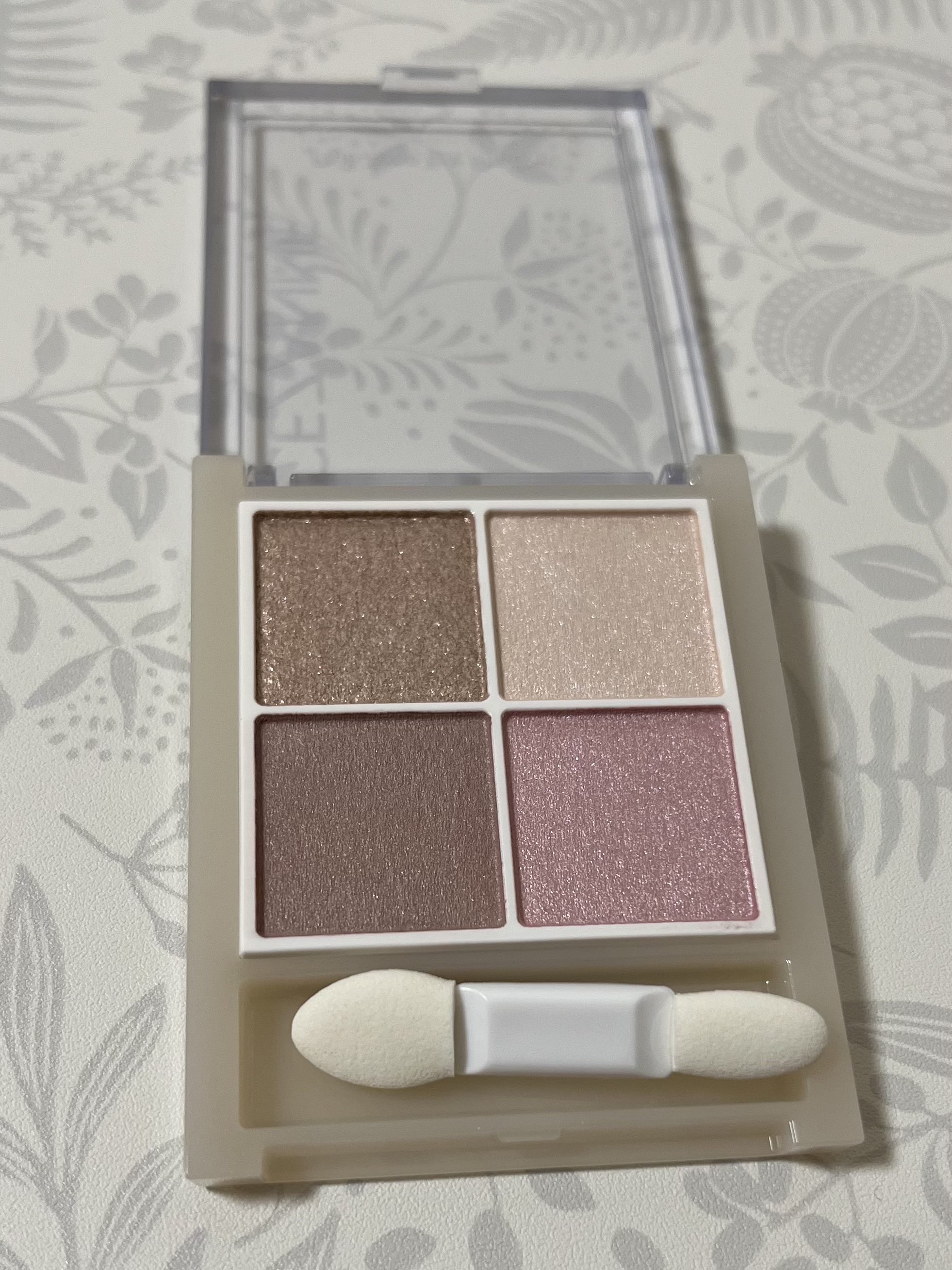 ペールトーンアイシャドウ/CEZANNE/アイシャドウを使ったクチコミ（2枚目）