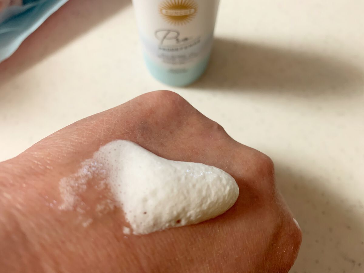 プロディフェンス オールインワンUV ムース(ライトアップ)/サンカット®/日焼け止めクリームを使ったクチコミ(2枚目)