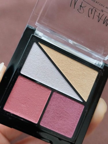 UR GLAM　VELVET EYE COLOR PALETTE/U R GLAM/アイシャドウパレットを使ったクチコミ（3枚目）