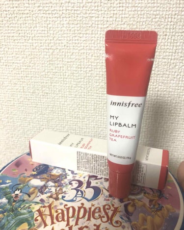 💄innisfree MY LIPBALM🇰🇷
イニスフリー 

この間韓国に行った時に購入しました！

今回購入した色は…
No.10 RUBY GRAPEFRUIT TEA🍊
ルビーグレープフルーツ