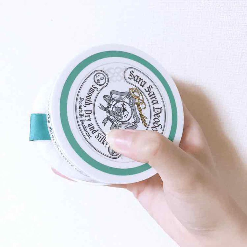 薬用さらさらデオドラントパウダー/デオナチュレ/デオドラント・制汗剤を使ったクチコミ(3枚目)