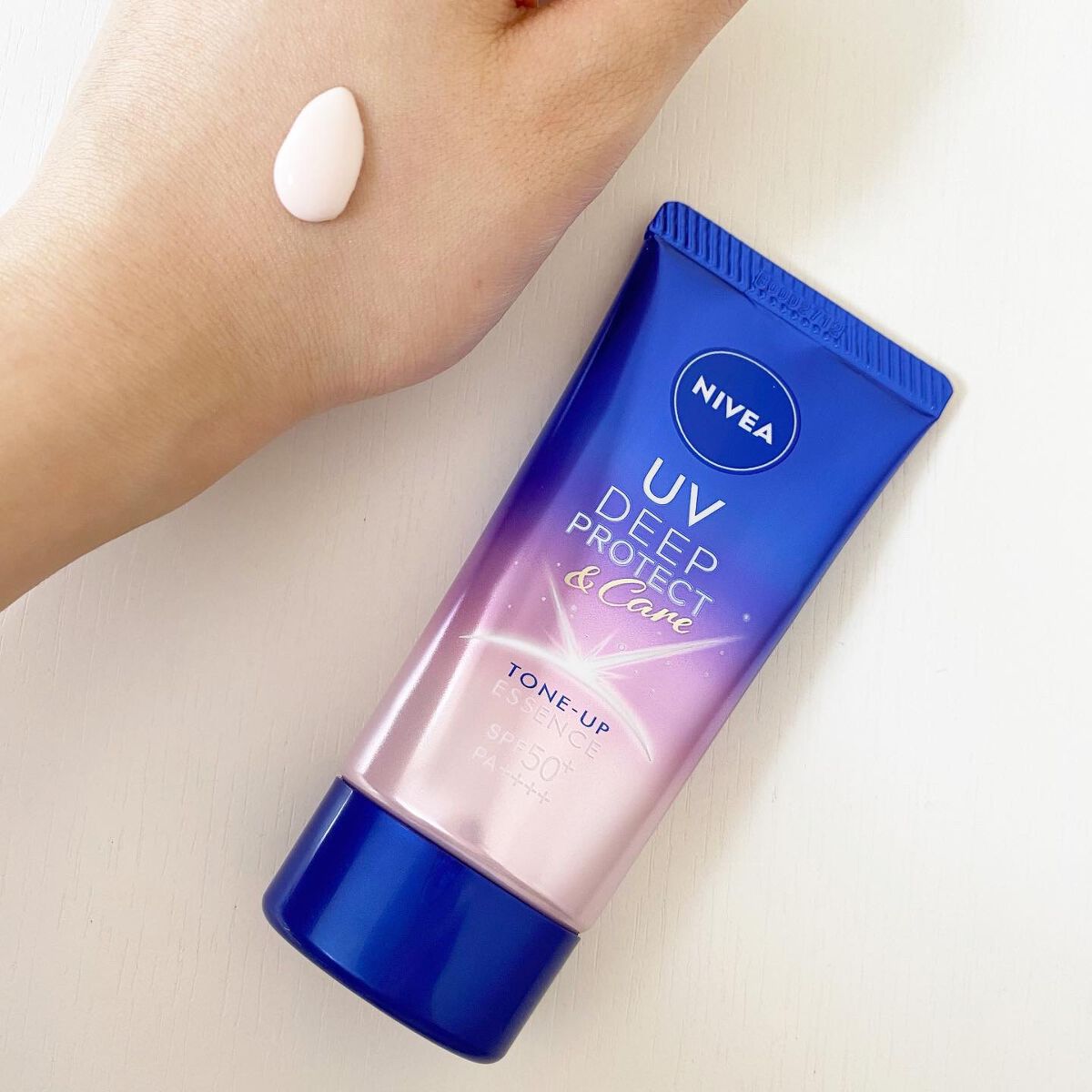 ニベアUV ディープ プロテクト＆ケア トーンアップ エッセンス/ニベア/日焼け止めローションを使ったクチコミ（3枚目）