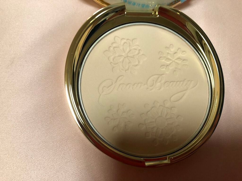 スノービューティー ホワイトニング スキンケアパウダーP2021		/スノービューティー/プレストパウダーを使ったクチコミ(3枚目)