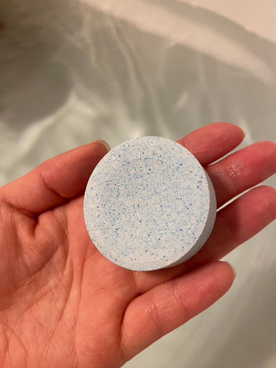 エイトザタラソ ユー CBD&リトリート バブルスパ タブレット入浴料 ディープ/エイトザタラソ/炭酸系入浴剤を使ったクチコミ(3枚目)