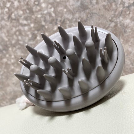 uka scalp brush kenzan/uka/スカルプブラシを使ったクチコミ(4枚目)