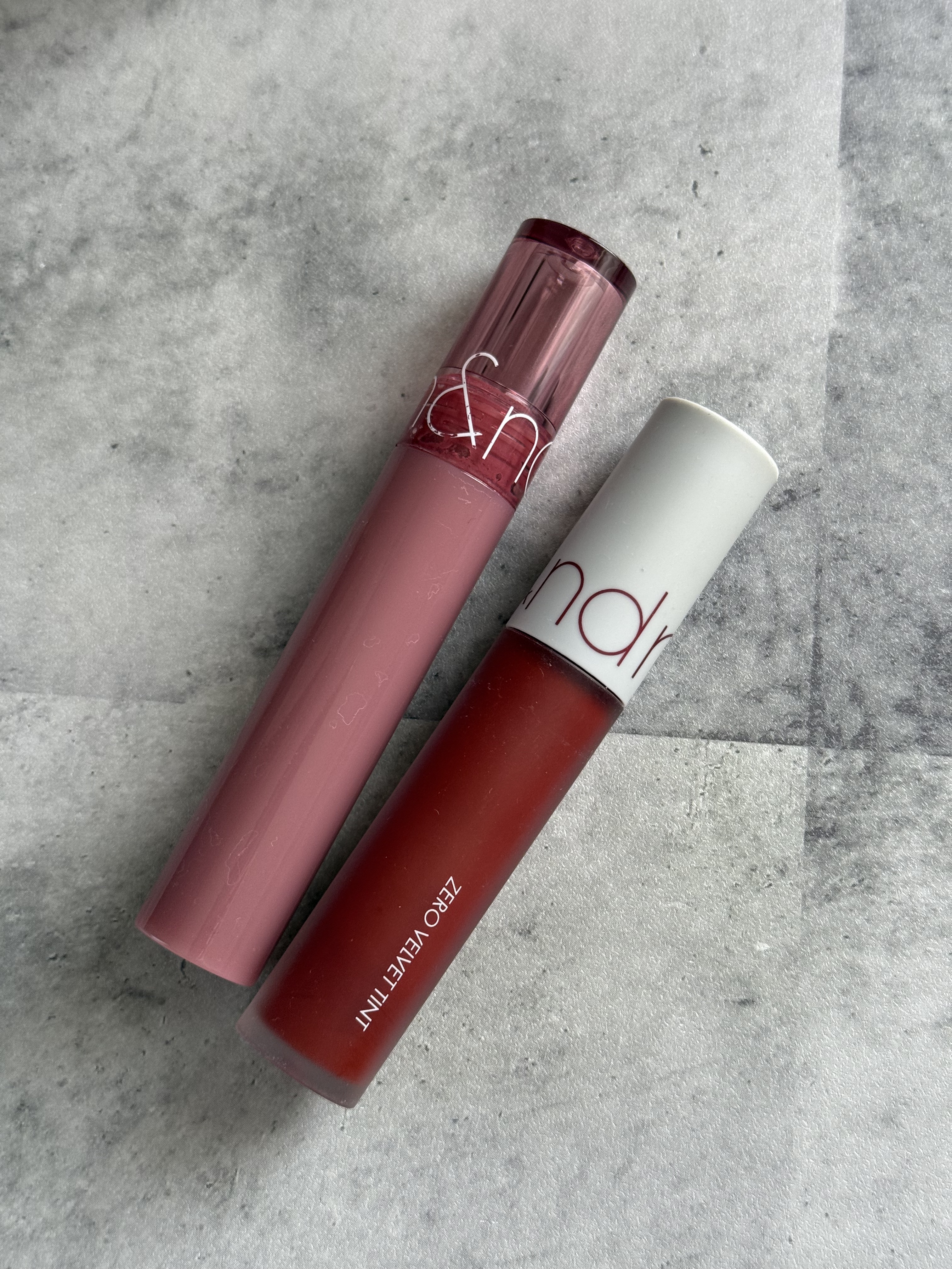 グラスティングカラーグロス/rom&nd/リップグロスを使ったクチコミ（1枚目）