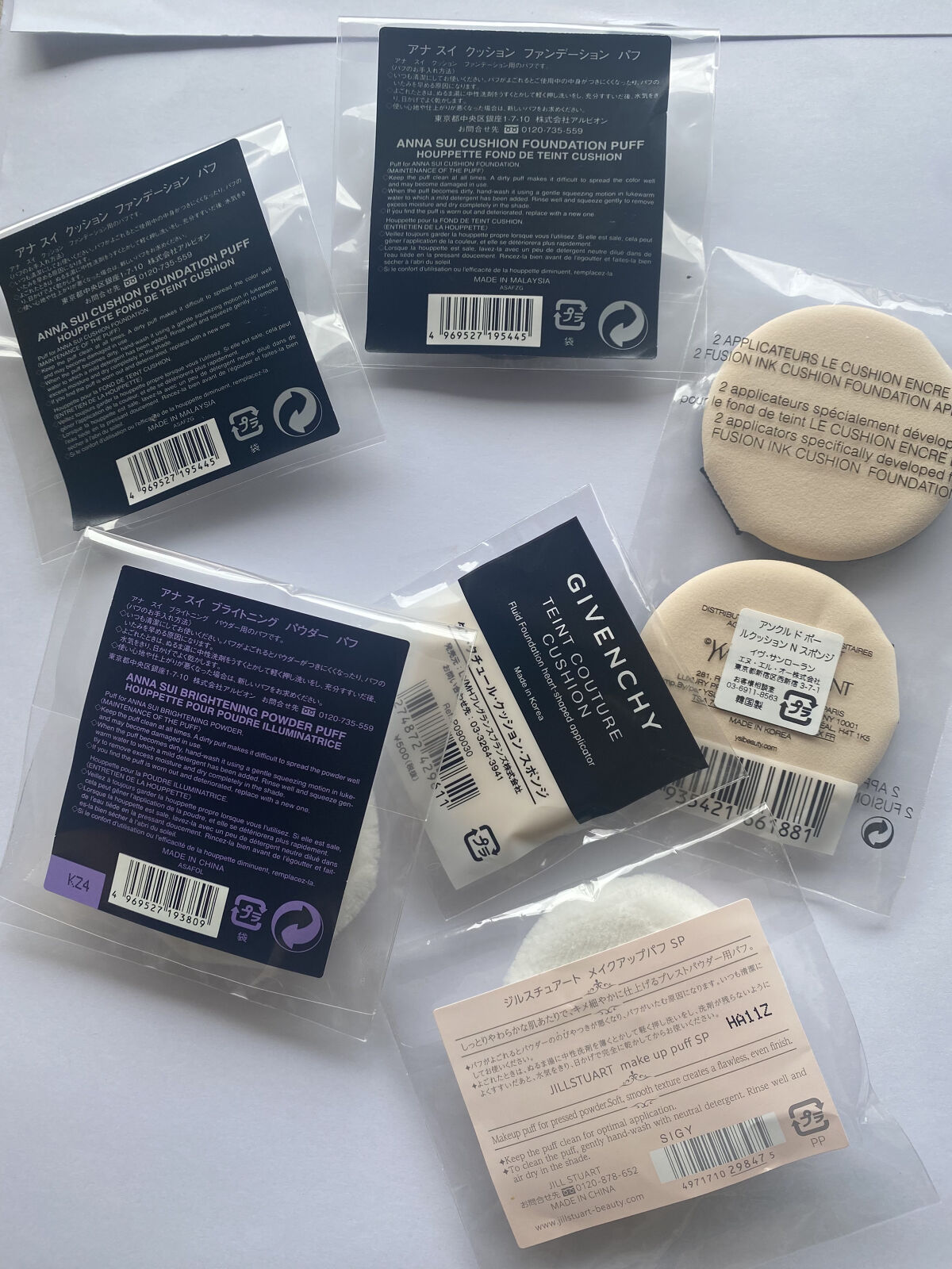 ANNA SUI パウダーファンデーションパフのクチコミ「パフコレクション💕(だいぶ前の下書き)

※お値段やデザインが現在変わっている可能性あり

①.....」（2枚目）