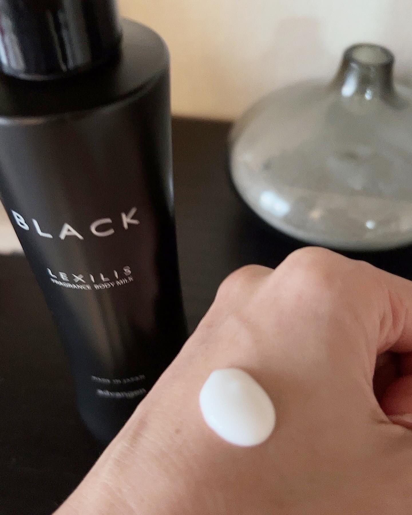 ブラック フレグランスボディソープ/LEXILIS/ボディソープを使ったクチコミ（2枚目）