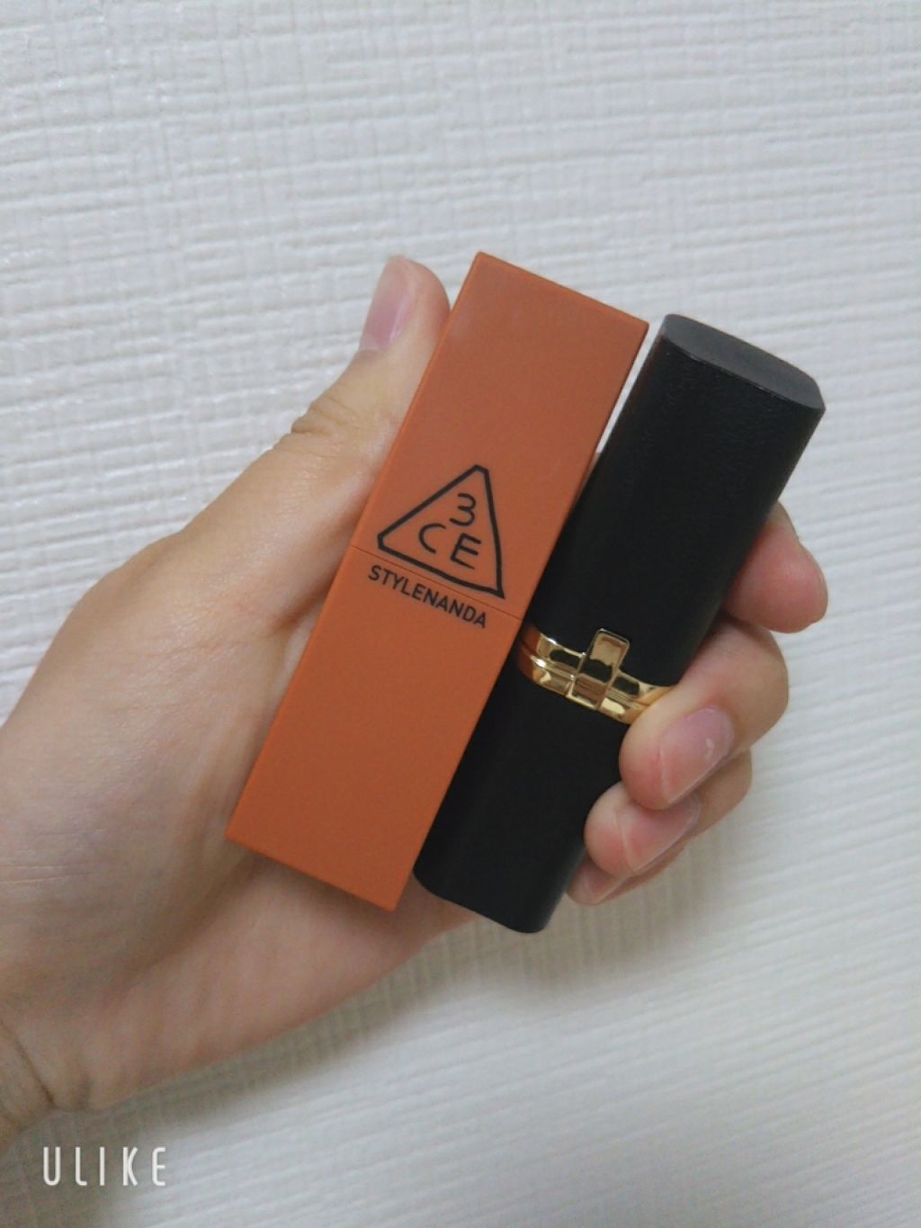 カラーリッシュモイストマットN/ロレアル パリ/口紅を使ったクチコミ（1枚目）