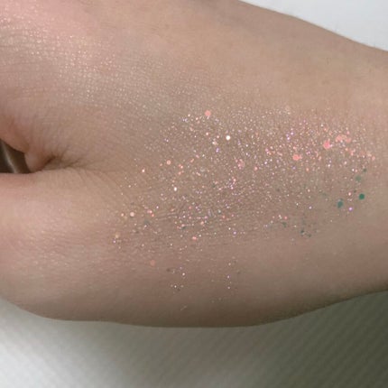 Cherry Love グリッター リキッドアイシャドウ/FlowerKnows/グリッターを使ったクチコミ(3枚目)