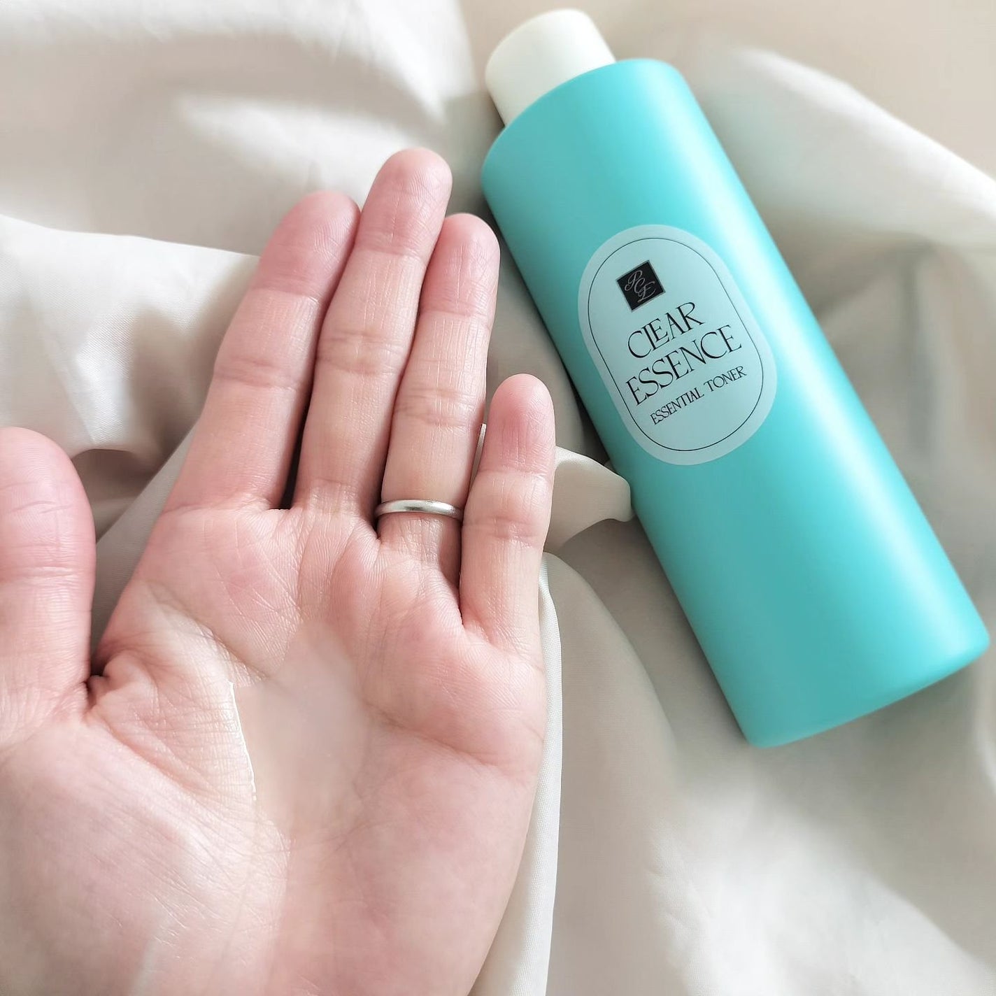 クリアエッセンス エッセンシャルトナー/ピュレア/化粧水を使ったクチコミ(2枚目)