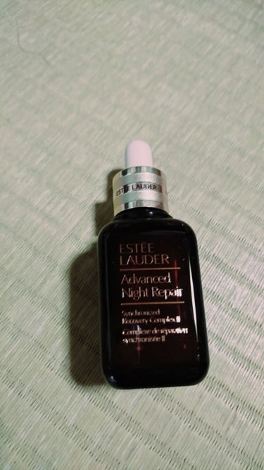 アドバンス ナイト リペア SR コンプレックス II 
30ml / ¥9500(税抜き)
@cosmeのプレゼントキャンペーンにて当選して送られてきたものです。

ESTEE LAUDERって高くて