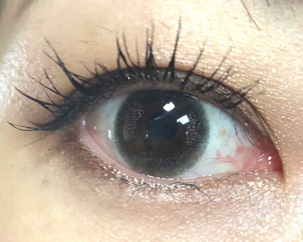 OvE(オヴィ) 1day/OvE/ワンデー(1DAY)カラコンを使ったクチコミ(2枚目)