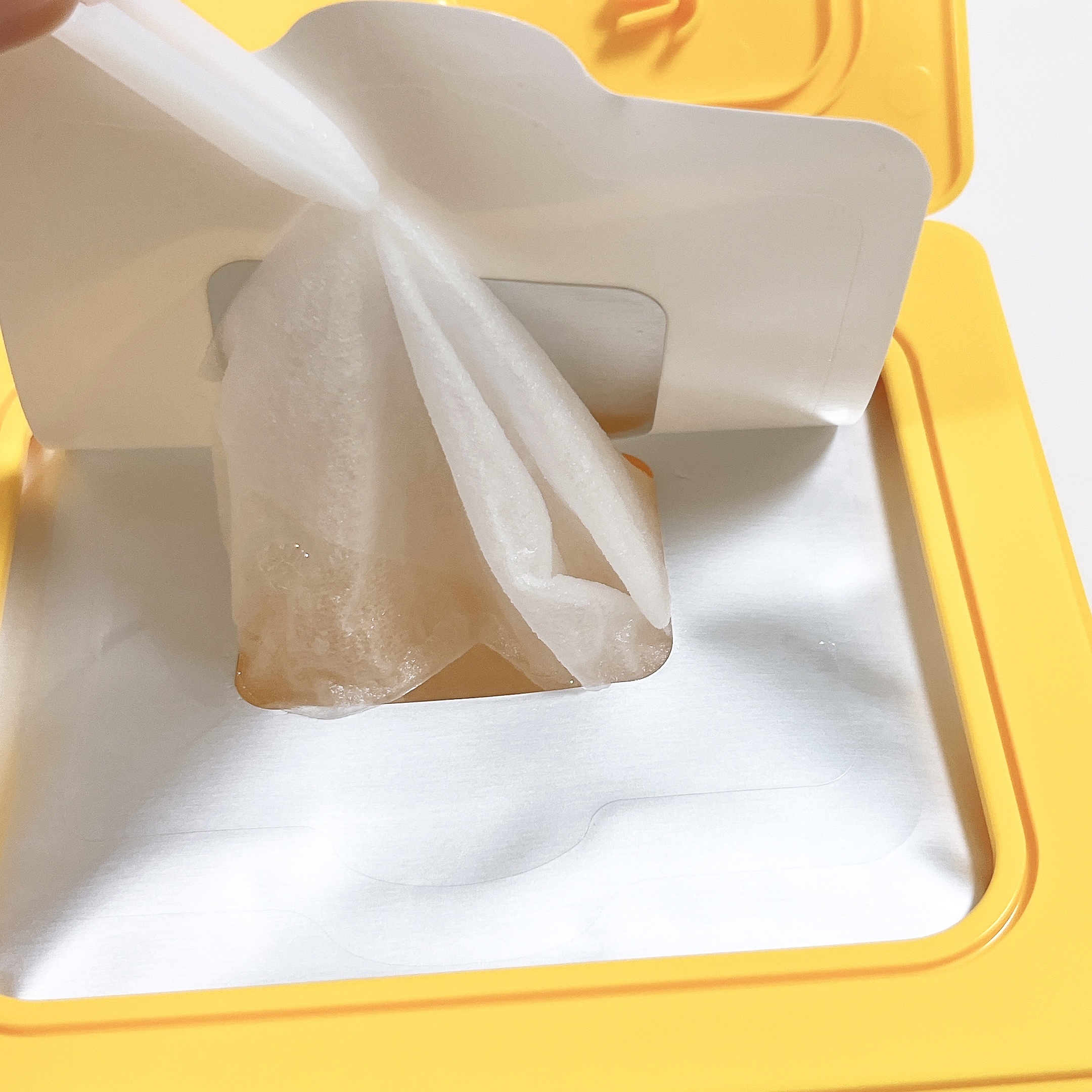 バイオームビタCグローデイリーシートマスク/UIQ/シートマスク・パックを使ったクチコミ（3枚目）