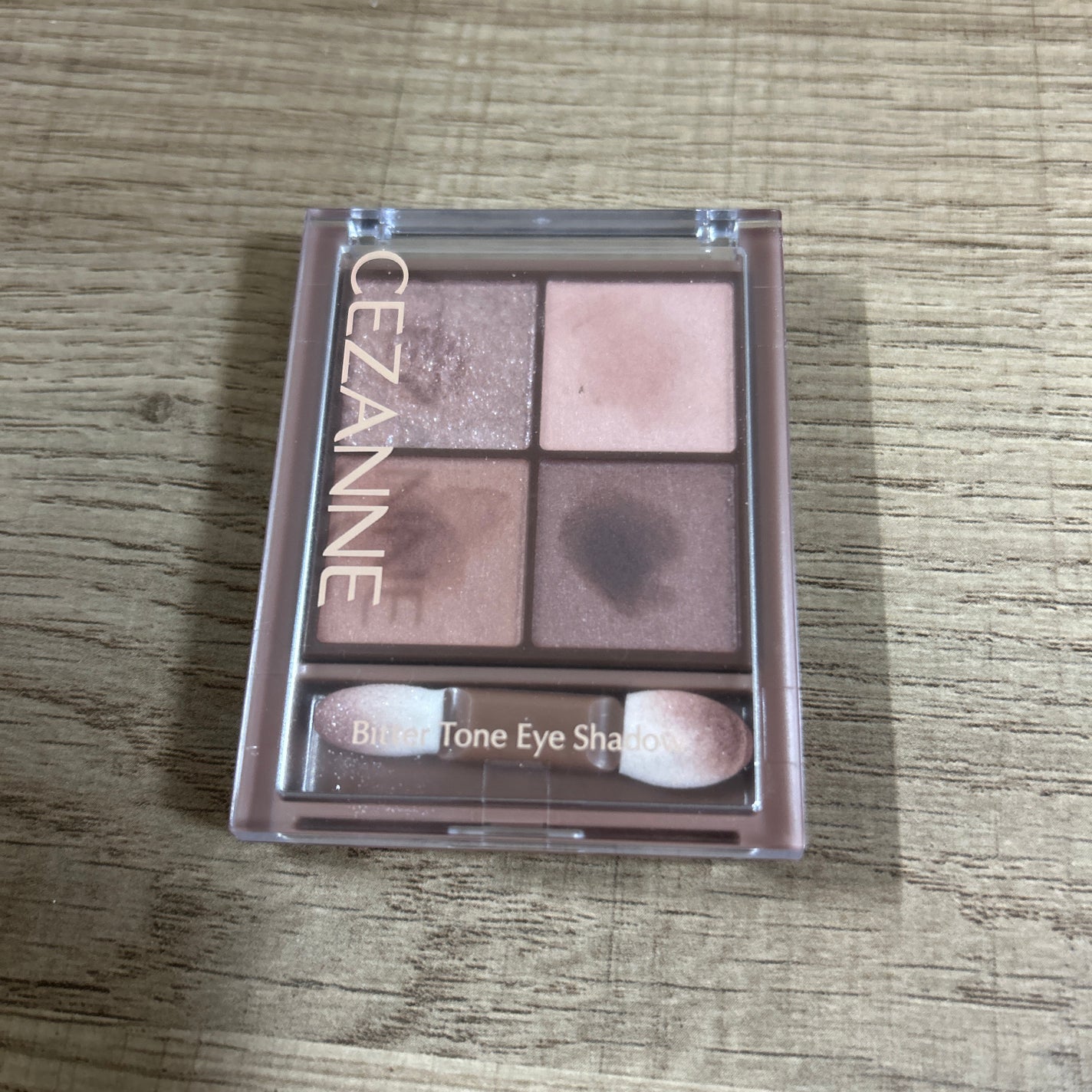 ビタートーンアイシャドウ/CEZANNE/パウダーアイシャドウを使ったクチコミ(1枚目)