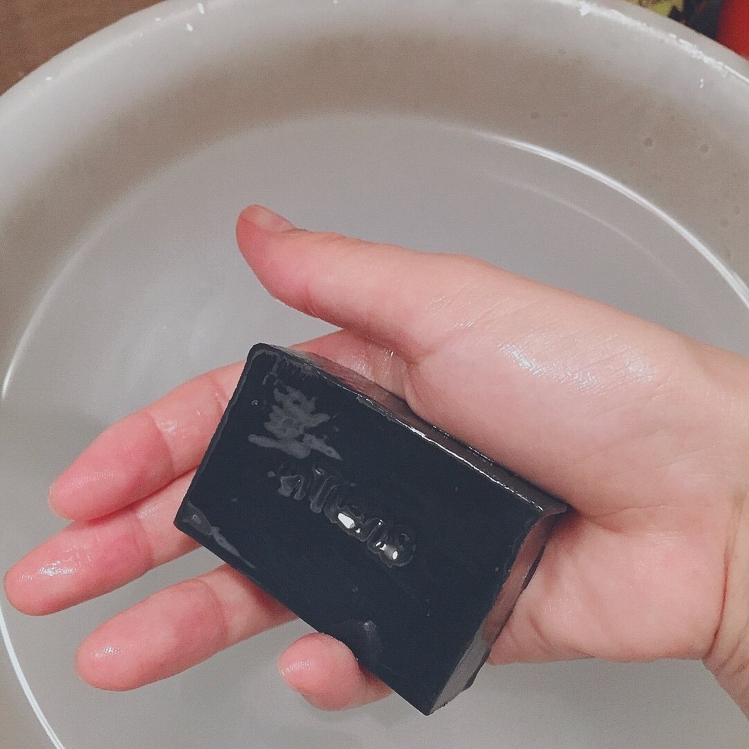 手作り洗顔石鹸 アンティアン プリンセス オブ ソープ 「漆黒」(竹炭入り)/アンティアン/洗顔石鹸を使ったクチコミ(6枚目)