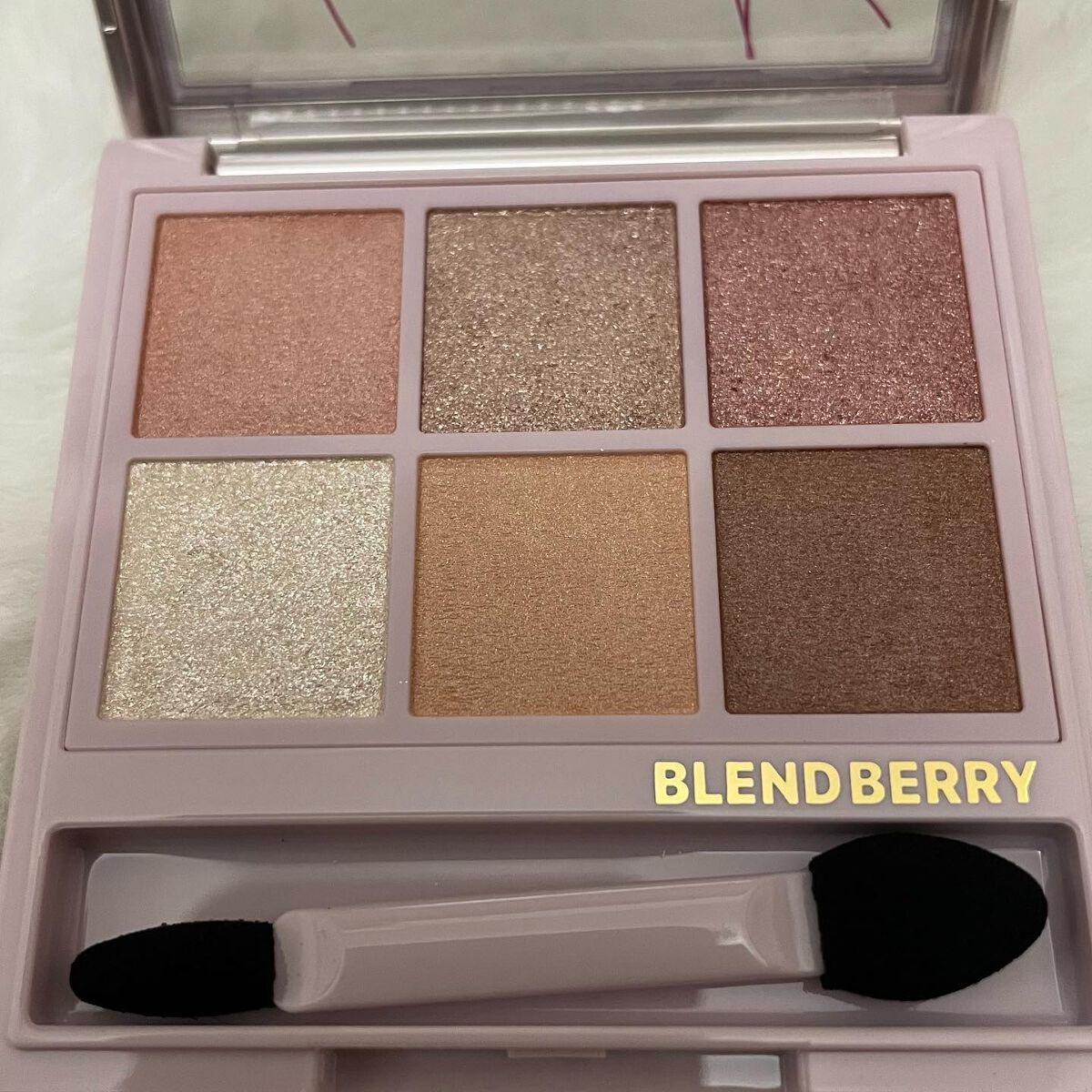 オーラクリエイション/BLEND BERRY/アイシャドウパレットを使ったクチコミ(4枚目)