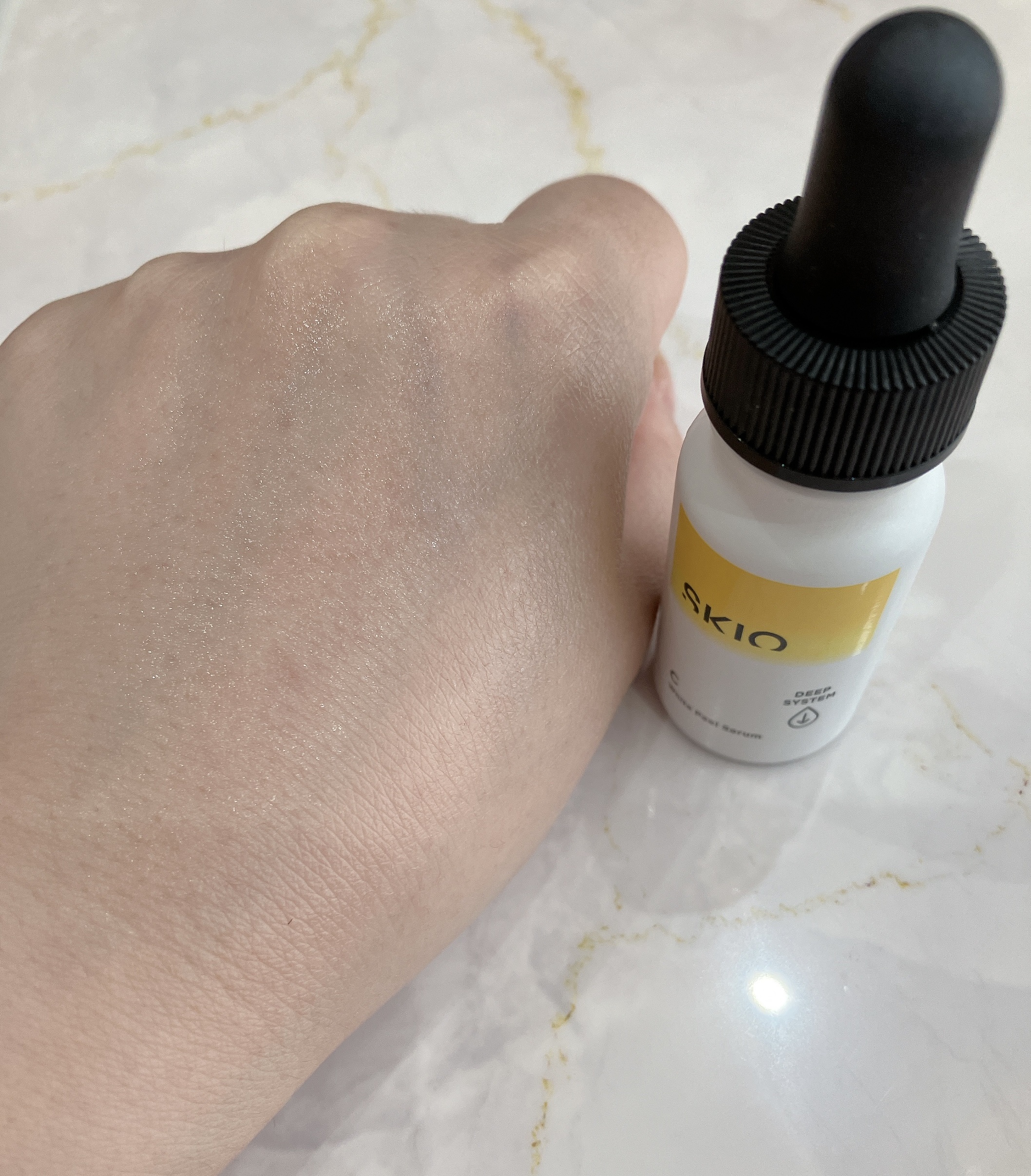 VC ホワイトピールセラム/SKIO/ブースター・導入液を使ったクチコミ（3枚目）