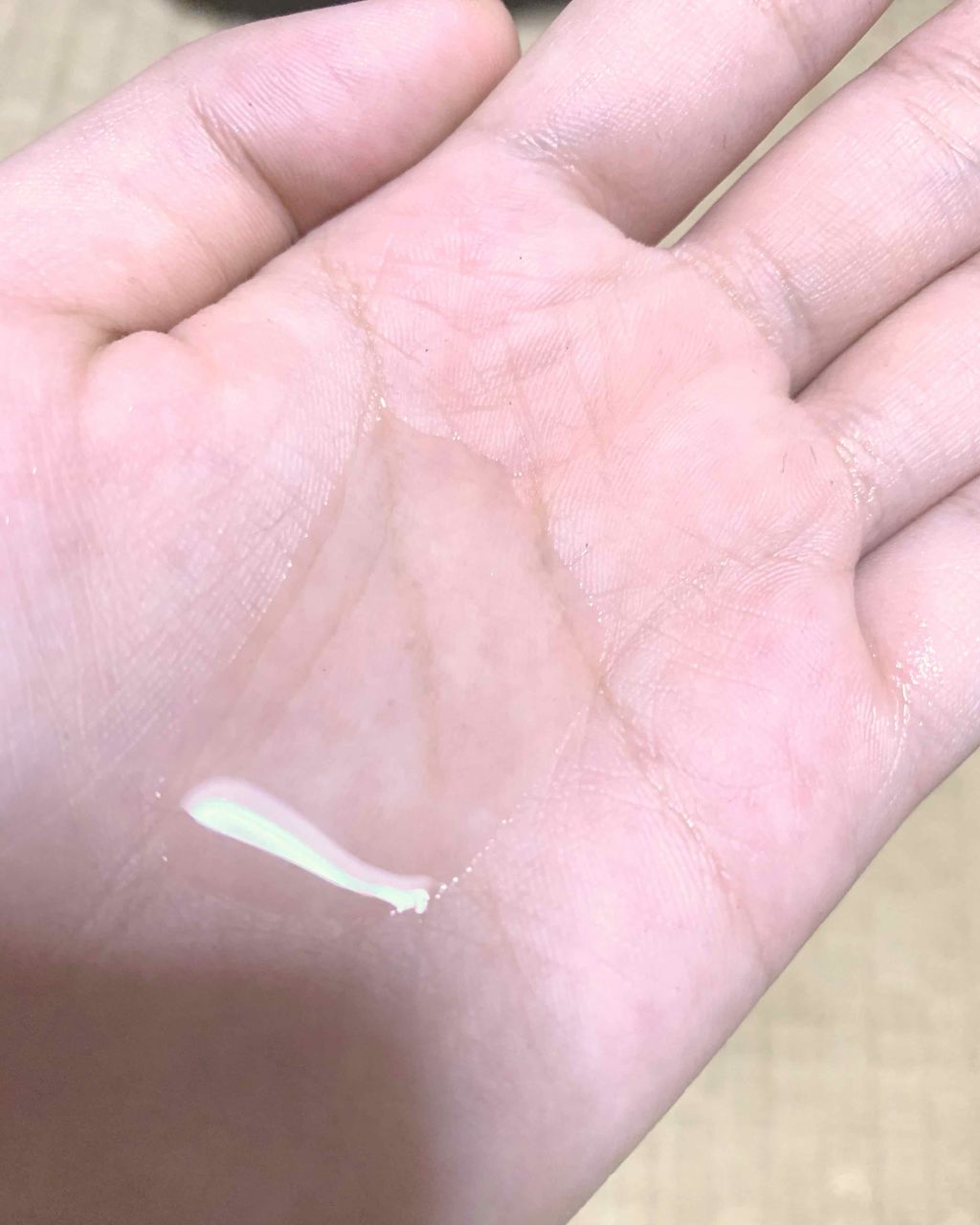 えりちゃん on LIPS 「スキンケア用品紹介☆*。今まで化粧水をつけた後に使ってたのは『..」(2枚目)