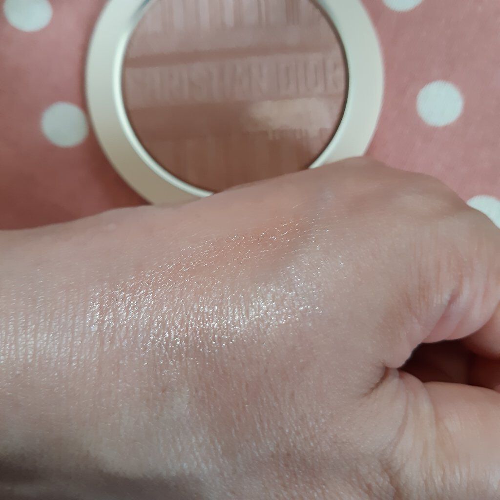 ディオールスキン フォーエヴァー クチュール ルミナイザー 002 ピンク リビエラ〈ディオリビエラ エディション〉/Dior/プレストパウダーを使ったクチコミ（3枚目）