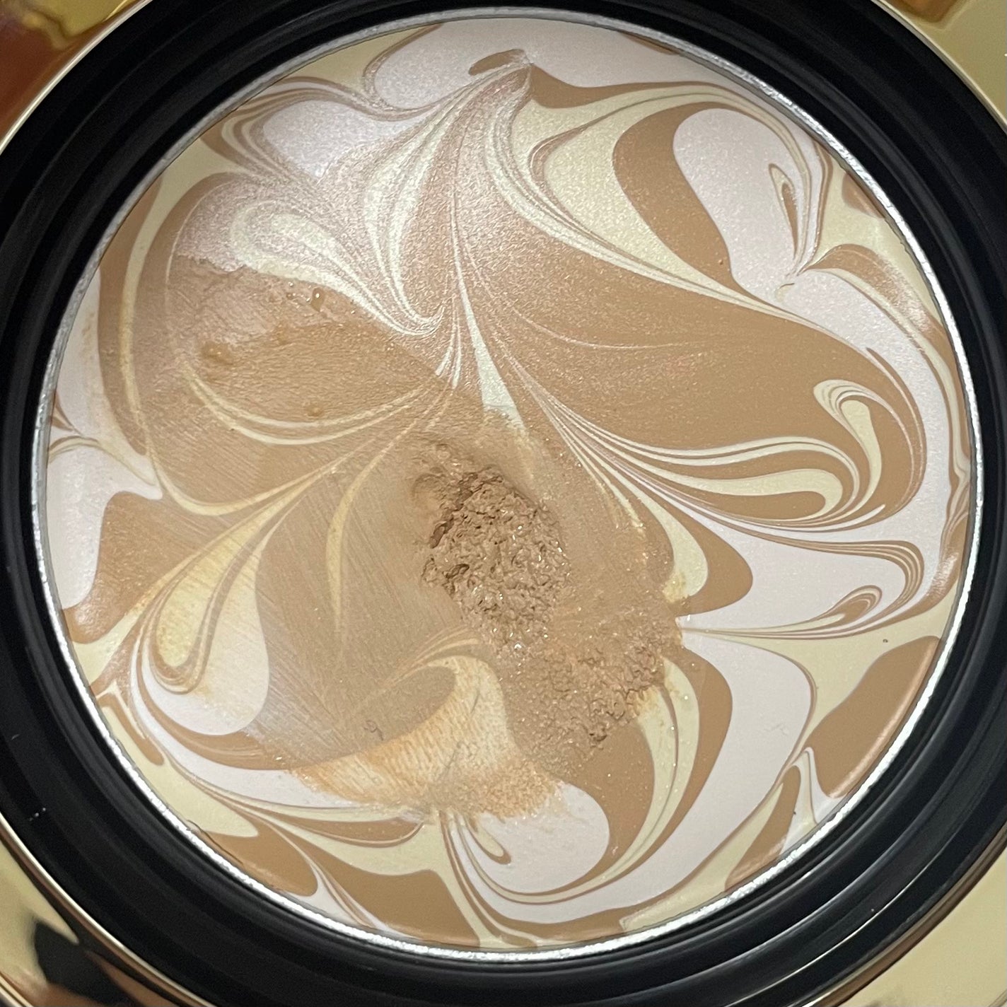 SIGNATURE ESSENCE COVER PACT /AGE20’s/クリーム・エマルジョンファンデーションを使ったクチコミ(2枚目)