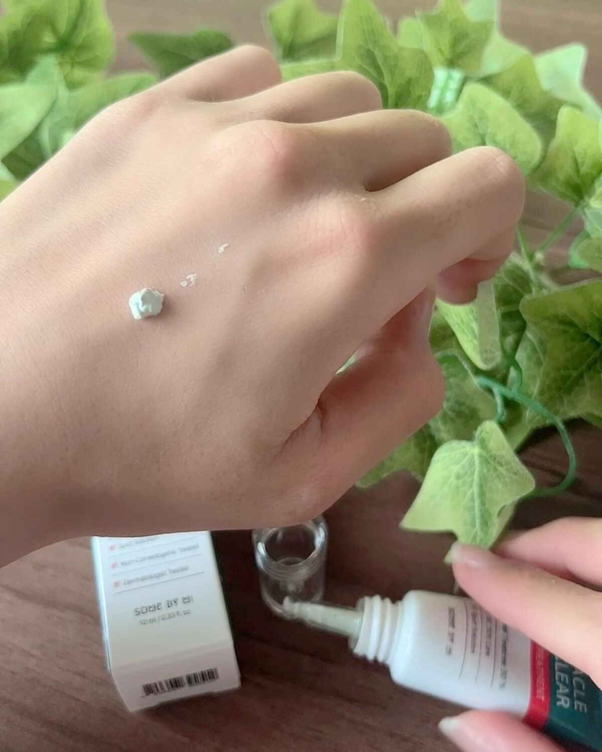 ミラクルアクネクリアスポットトリートメント/SOME BY MI/美容液を使ったクチコミ(4枚目)