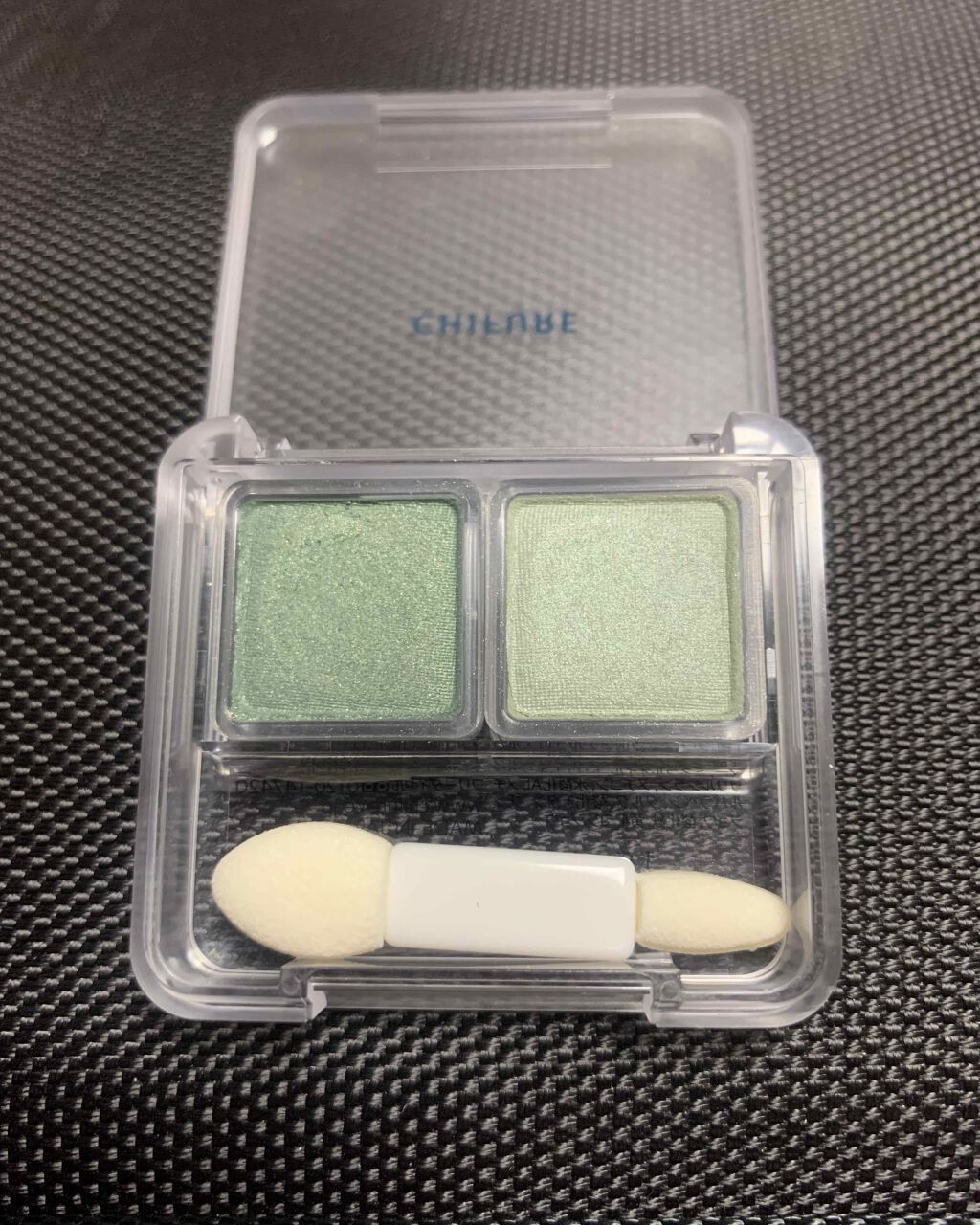 ツイン カラー アイシャドウ 84 グリーン系/ちふれ/アイシャドウパレットを使ったクチコミ（1枚目）