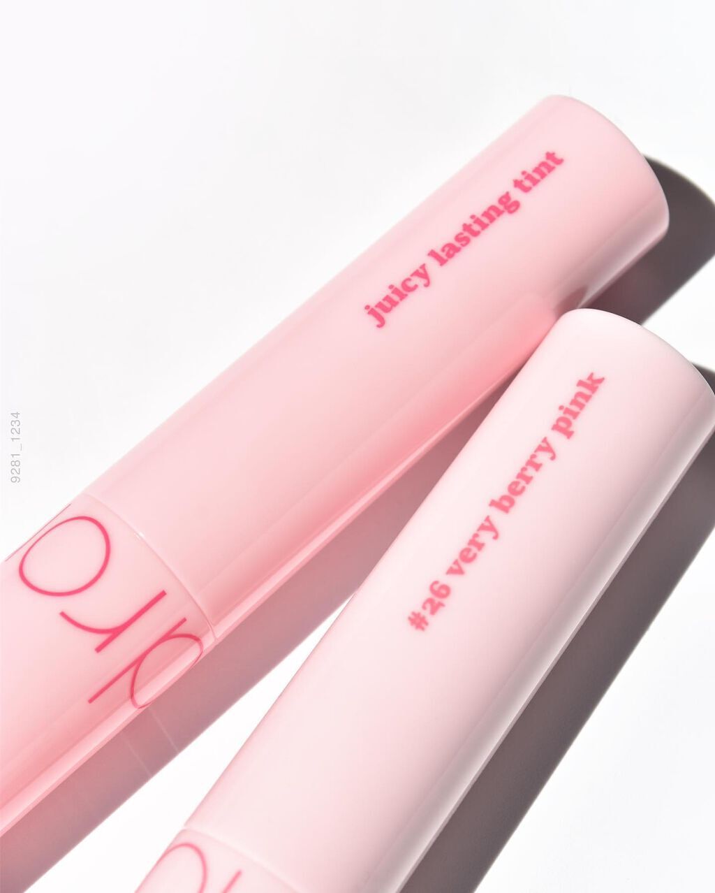 ジューシーラスティングティント 26 ベリーベリーピンク(VERY BERRY PINK)/rom&nd/リップティントを使ったクチコミ（1枚目）