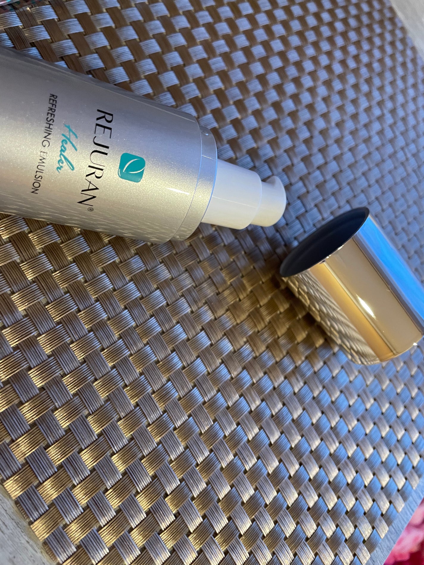 リフレッシング エマルジョン/REJURAN COSMETICS/乳液を使ったクチコミ(5枚目)