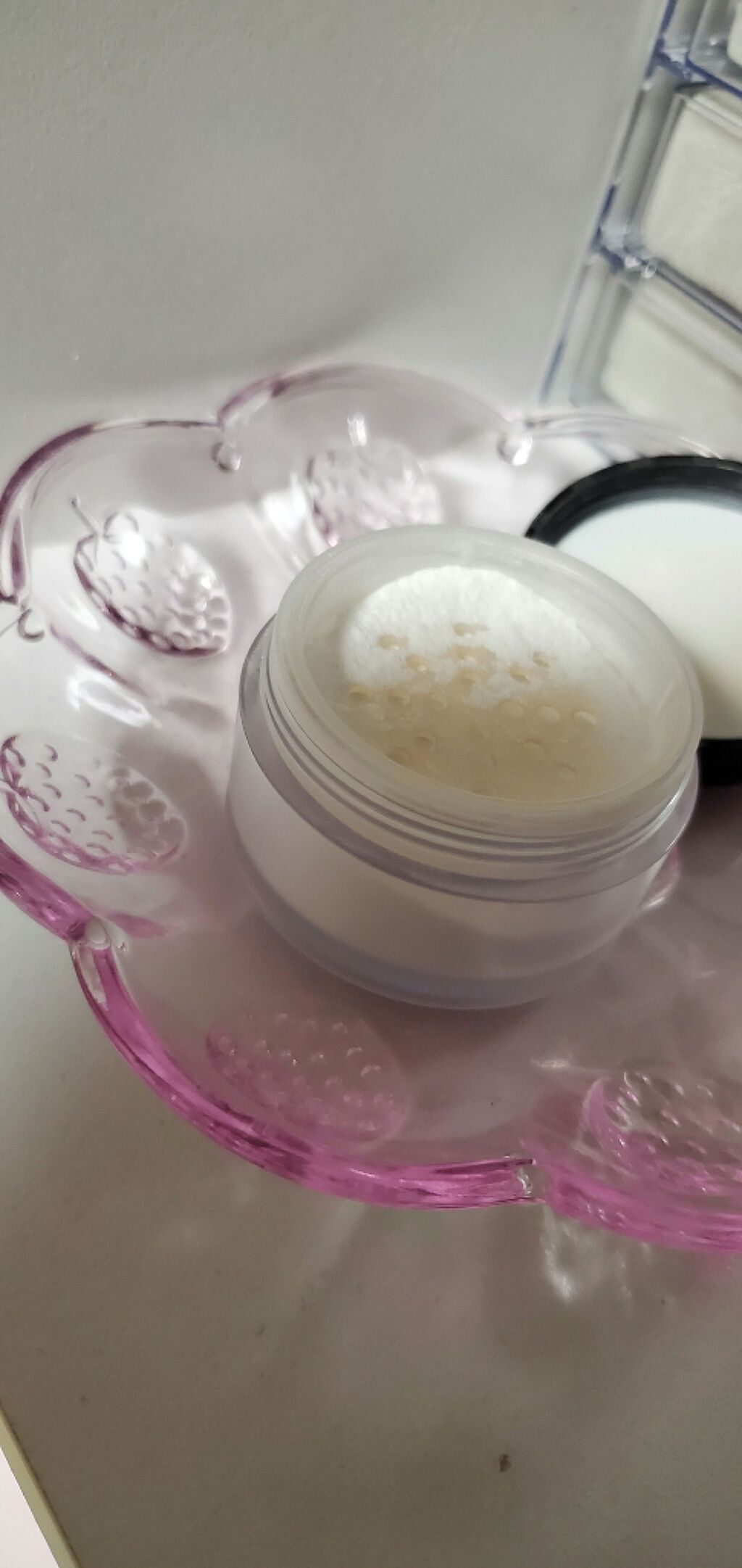 シークレット ブライトニング パウダー/ローラ メルシエ/ルースパウダーを使ったクチコミ(4枚目)